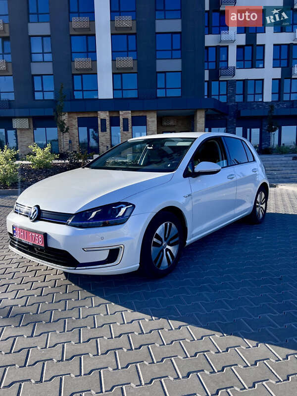 Хэтчбек Volkswagen e-Golf 2014 в Кропивницком