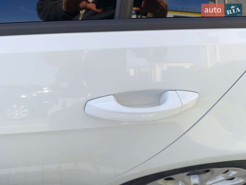 Хэтчбек Volkswagen e-Golf 2014 в Виннице