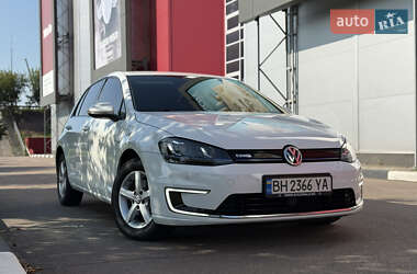 Хетчбек Volkswagen e-Golf 2014 в Києві