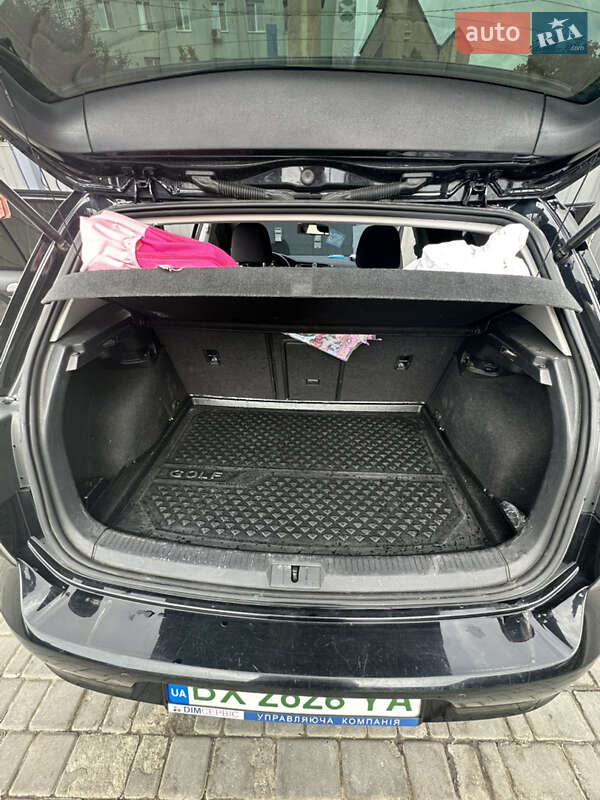 Хетчбек Volkswagen e-Golf 2015 в Кам'янець-Подільському