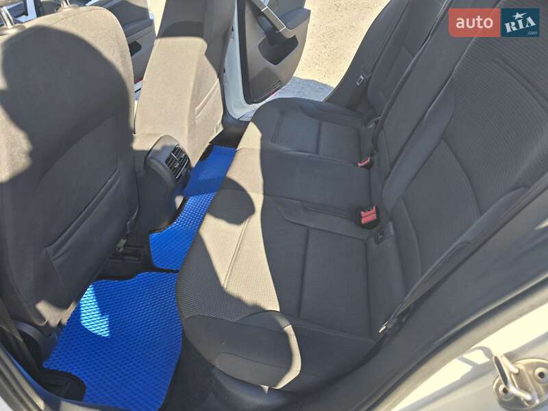 Хэтчбек Volkswagen e-Golf 2017 в Ксаверовке фото 5 Хэтчбек Volkswagen e-Golf 2017 в Ксаверовке