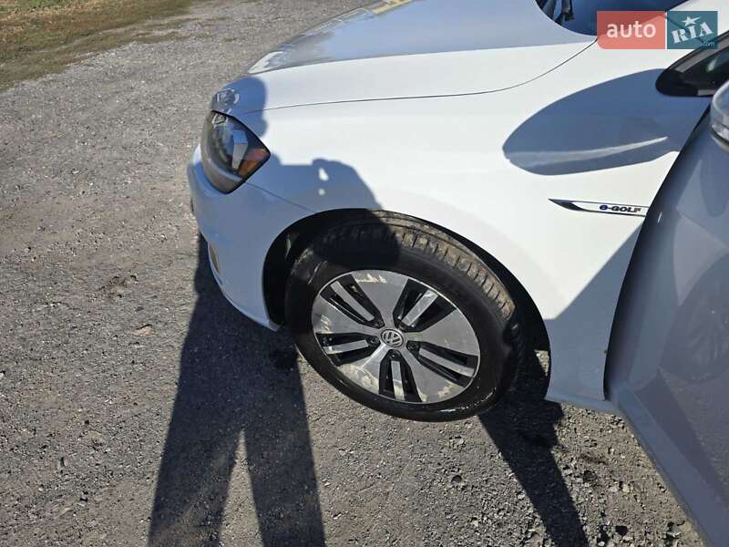 Хэтчбек Volkswagen e-Golf 2017 в Ксаверовке фото 12 Хэтчбек Volkswagen e-Golf 2017 в Ксаверовке
