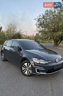 Хетчбек Volkswagen e-Golf 2018 в Кривому Розі