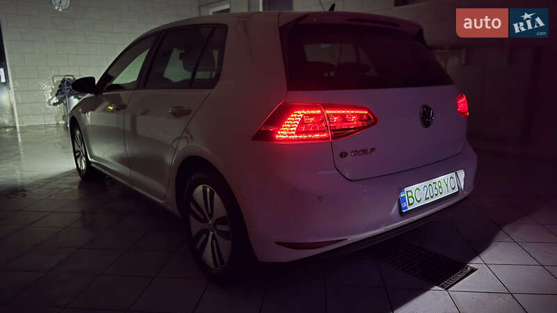 Хэтчбек Volkswagen e-Golf 2016 в Брюховичах