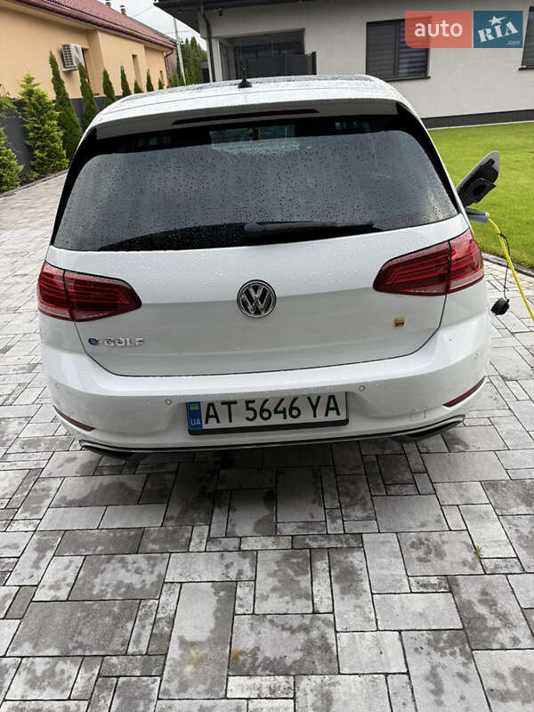 Хетчбек Volkswagen e-Golf 2019 в Івано-Франківську