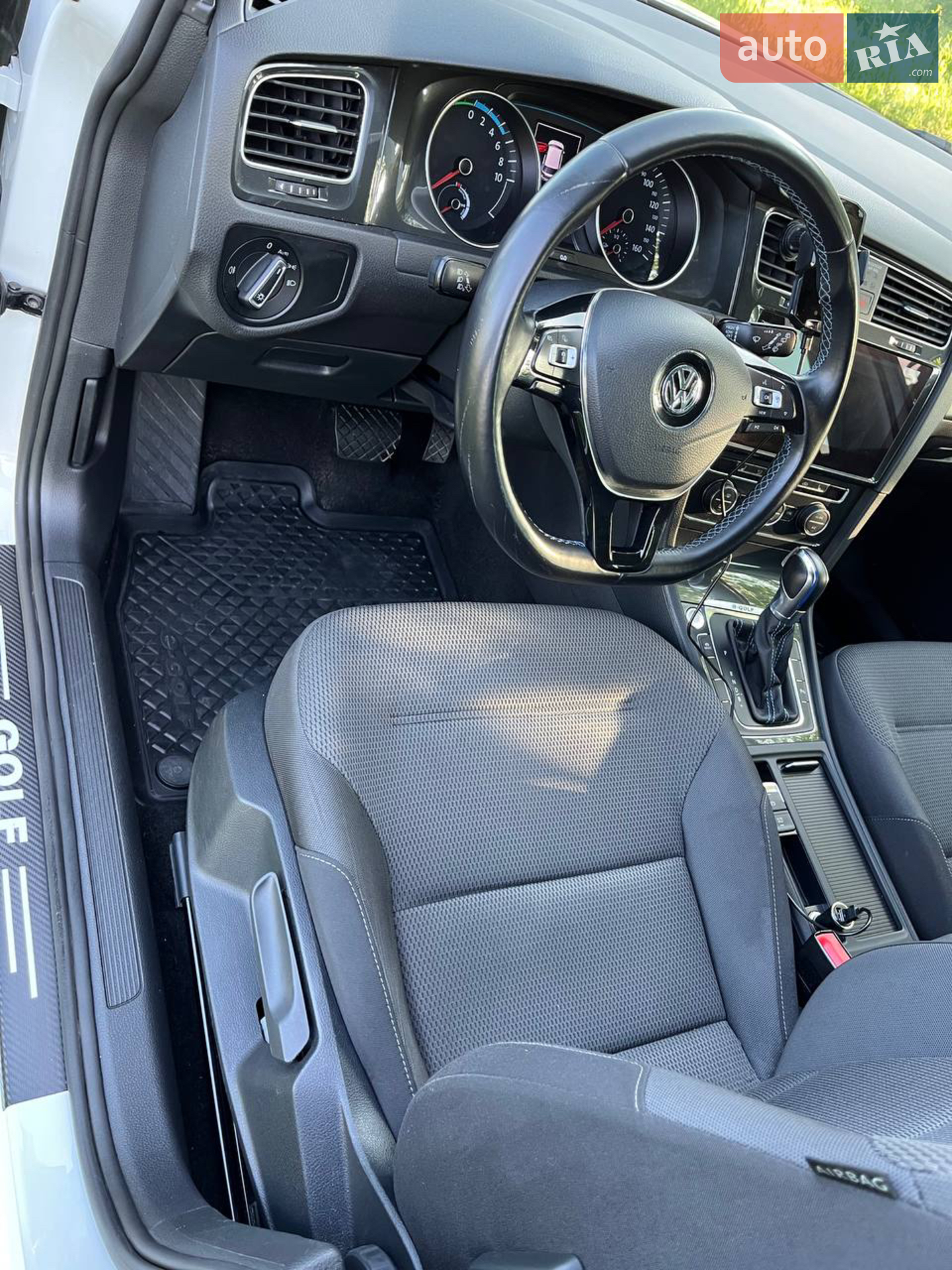 2019 Volkswagen Golf - мініатюра 14