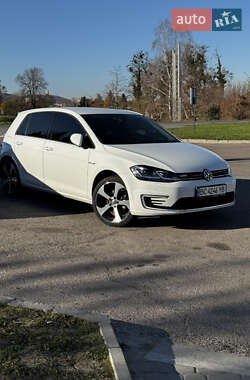 Хэтчбек Volkswagen e-Golf 2021 в Львове