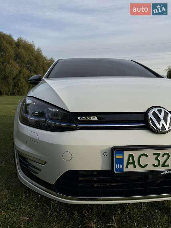 Хэтчбек Volkswagen e-Golf 2019 в Луцке