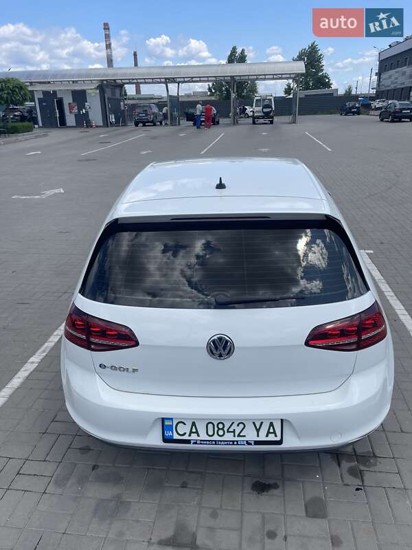 Хетчбек Volkswagen e-Golf 2014 в Черкасах