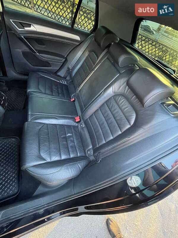 Хэтчбек Volkswagen e-Golf 2015 в Днепре фото 14 Хэтчбек Volkswagen e-Golf 2015 в Днепре