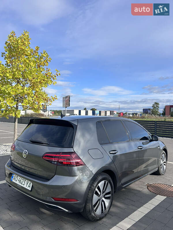 Хэтчбек Volkswagen e-Golf 2017 в Мукачево