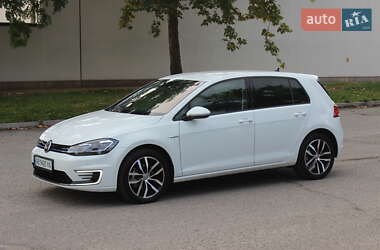 Хетчбек Volkswagen e-Golf 2019 в Дніпрі