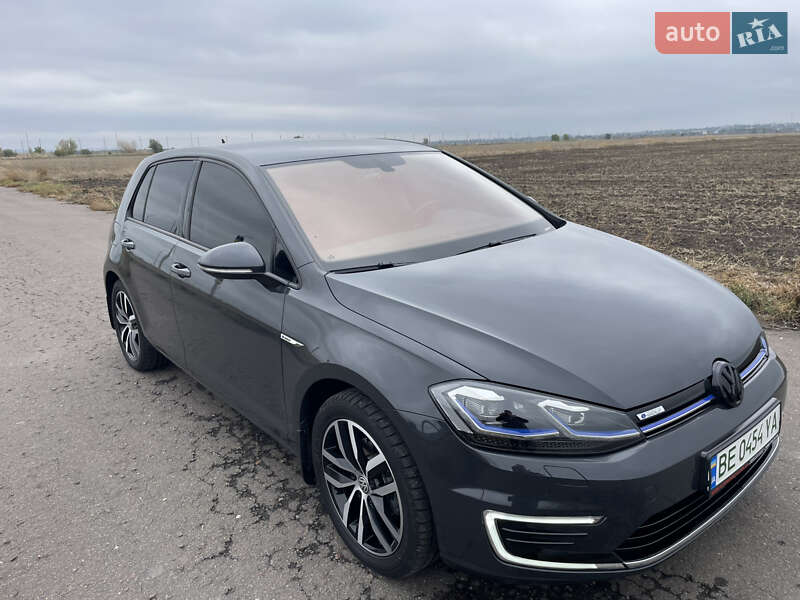Хэтчбек Volkswagen e-Golf 2020 в Вознесенске