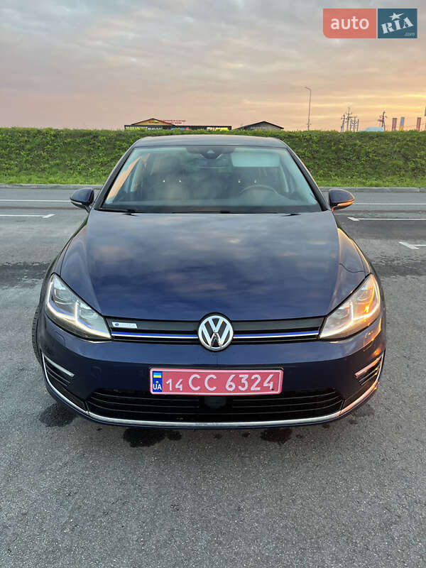 Хетчбек Volkswagen e-Golf 2017 в Львові
