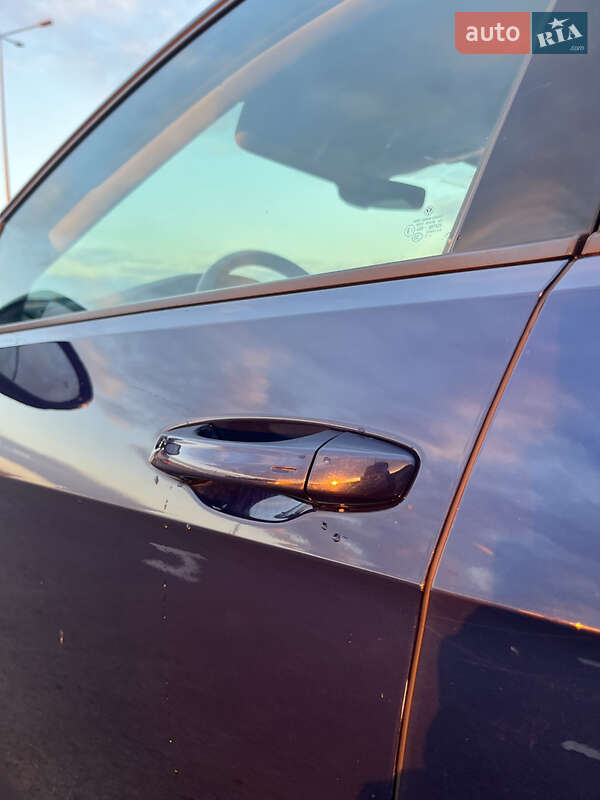 Хетчбек Volkswagen e-Golf 2017 в Львові