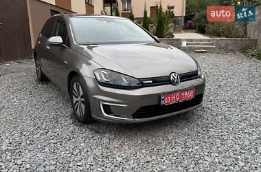 Хэтчбек Volkswagen e-Golf 2016 в Ровно