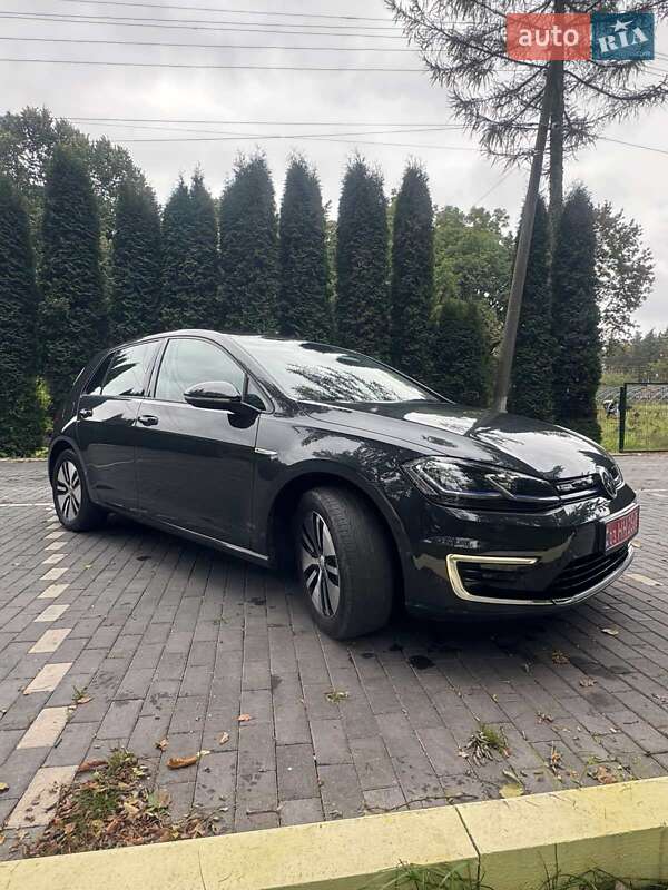 Хэтчбек Volkswagen e-Golf 2020 в Шепетовке