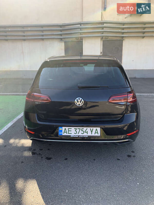 Хетчбек Volkswagen e-Golf 2017 в Кривому Розі