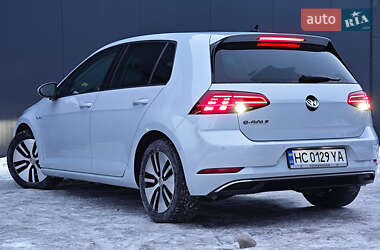 Хетчбек Volkswagen e-Golf 2018 в 