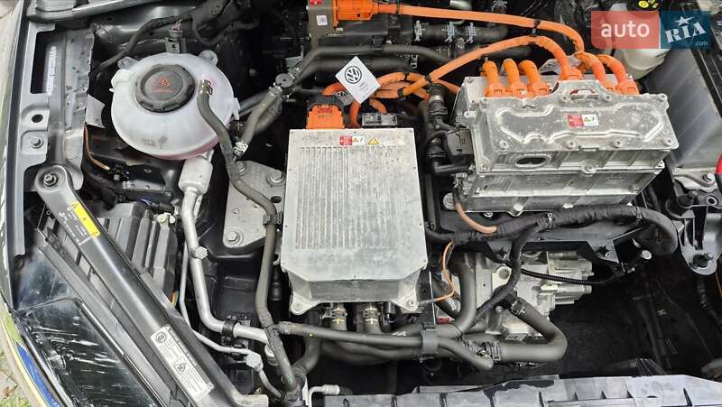 Хэтчбек Volkswagen e-Golf 2020 в Шепетовке