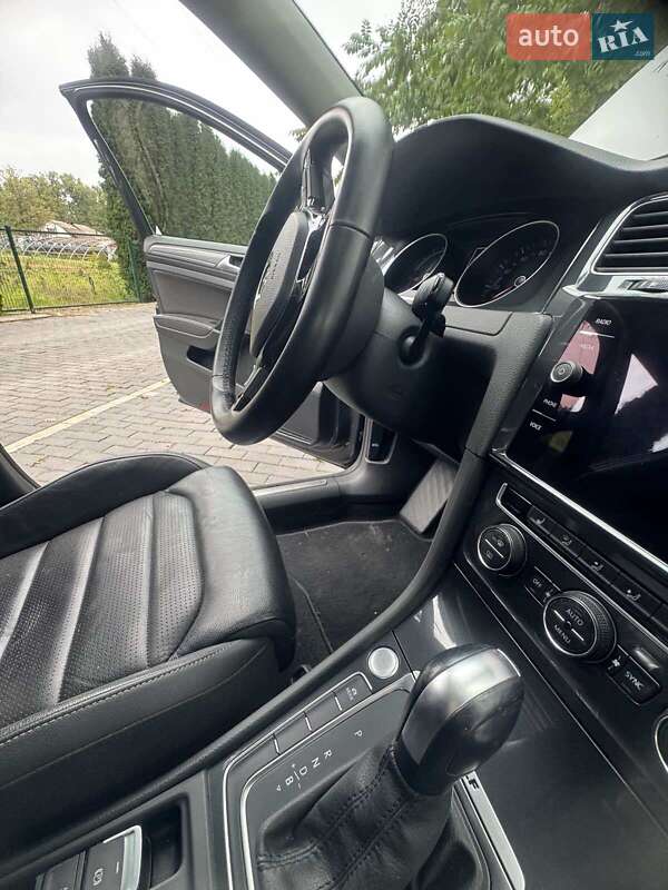 Хэтчбек Volkswagen e-Golf 2020 в Шепетовке