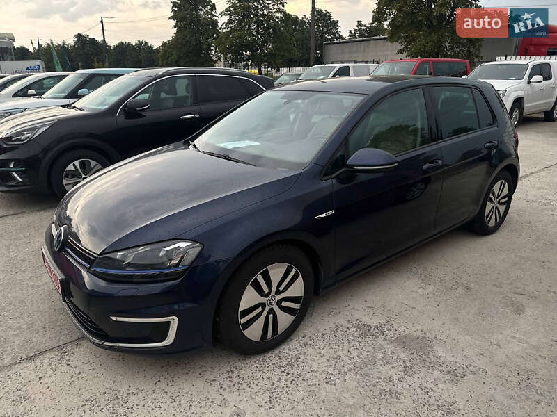 Хэтчбек Volkswagen e-Golf 2016 в Житомире