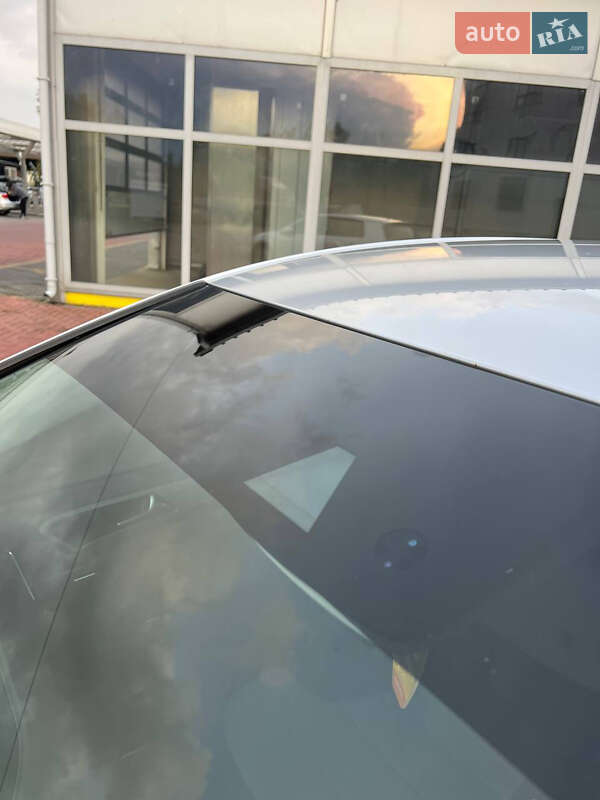 Хэтчбек Volkswagen e-Golf 2015 в Ровно