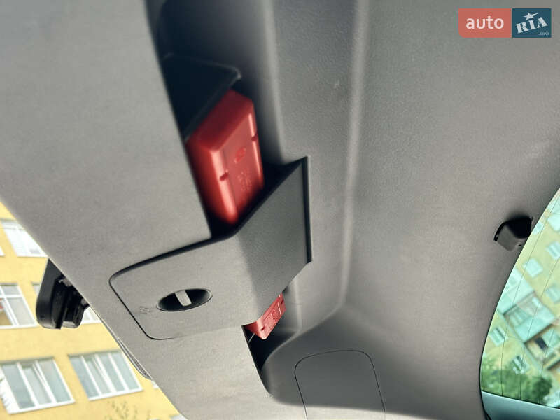 Хетчбек Volkswagen e-Golf 2017 в Рівному