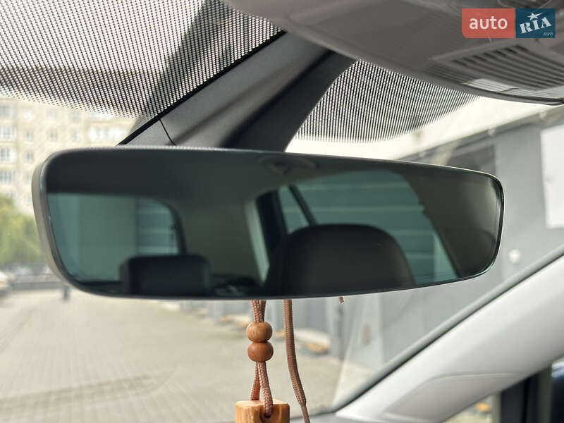 Хетчбек Volkswagen e-Golf 2017 в Рівному