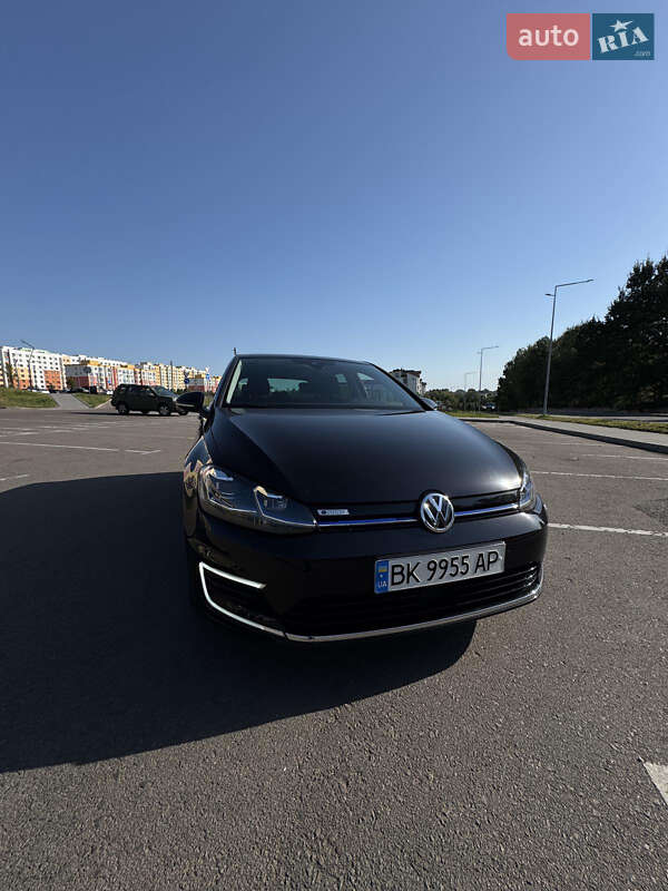 Хэтчбек Volkswagen e-Golf 2019 в Ровно