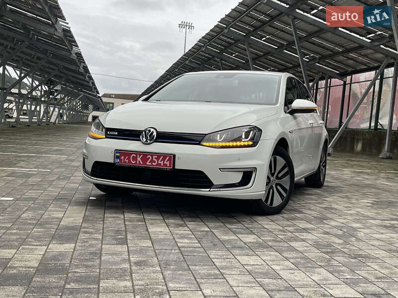 Хетчбек Volkswagen e-Golf 2014 в Львові