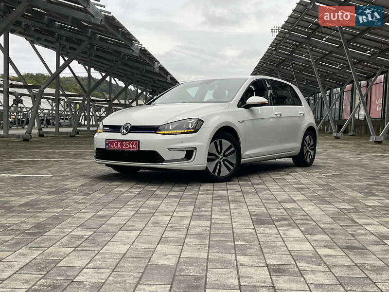 Хетчбек Volkswagen e-Golf 2014 в Львові