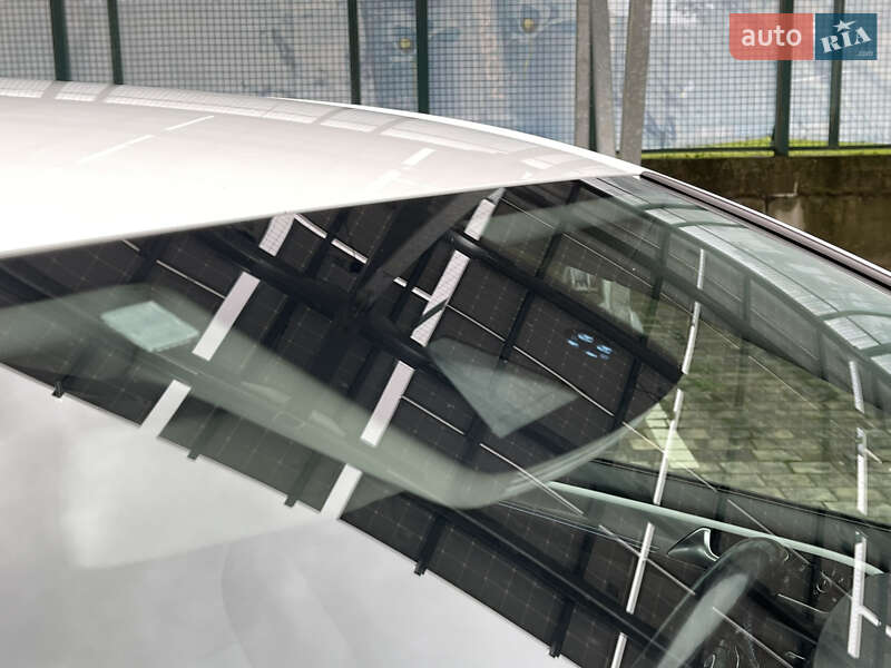 Хетчбек Volkswagen e-Golf 2014 в Львові