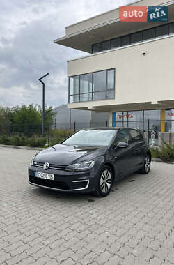 Хетчбек Volkswagen e-Golf 2020 в  фото 3 Хетчбек Volkswagen e-Golf 2020 в