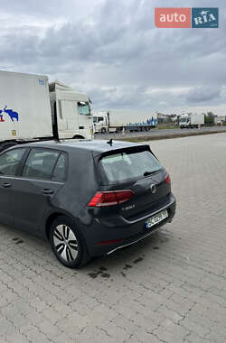 Хетчбек Volkswagen e-Golf 2020 в  фото 5 Хетчбек Volkswagen e-Golf 2020 в