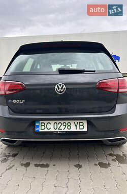 Хетчбек Volkswagen e-Golf 2020 в  фото 16 Хетчбек Volkswagen e-Golf 2020 в