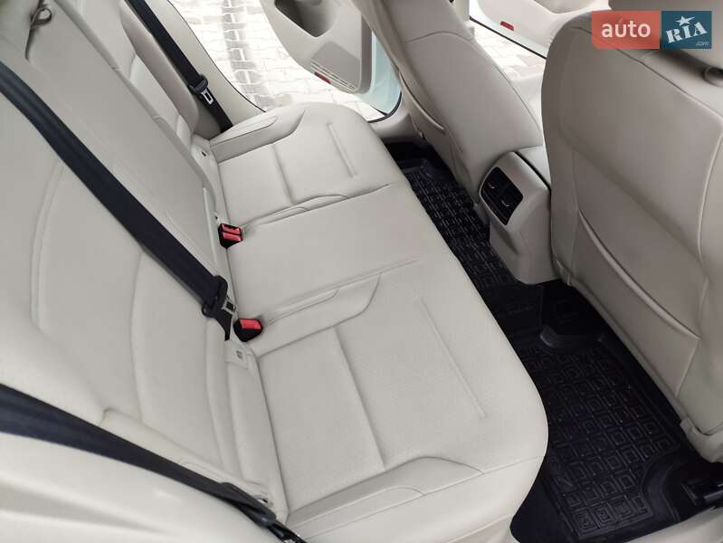 Хэтчбек Volkswagen e-Golf 2014 в Киеве фото 5 Хэтчбек Volkswagen e-Golf 2014 в Киеве