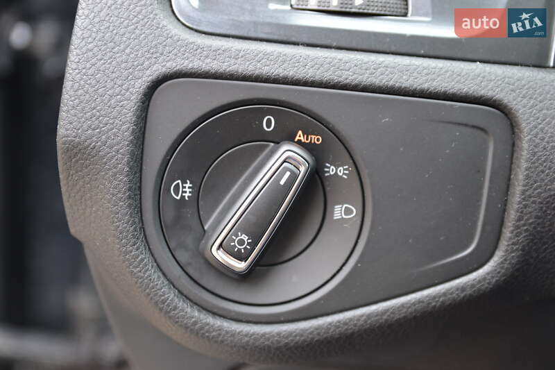 Хетчбек Volkswagen e-Golf 2018 в Луцьку