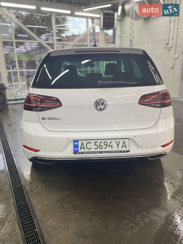 Хэтчбек Volkswagen e-Golf 2019 в Луцке