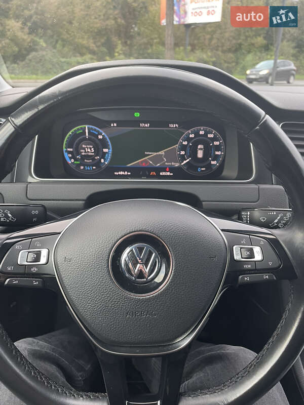 Хэтчбек Volkswagen e-Golf 2019 в Луцке