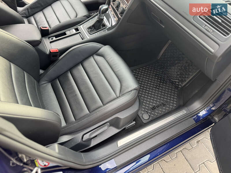 Хэтчбек Volkswagen e-Golf 2019 в Ровно