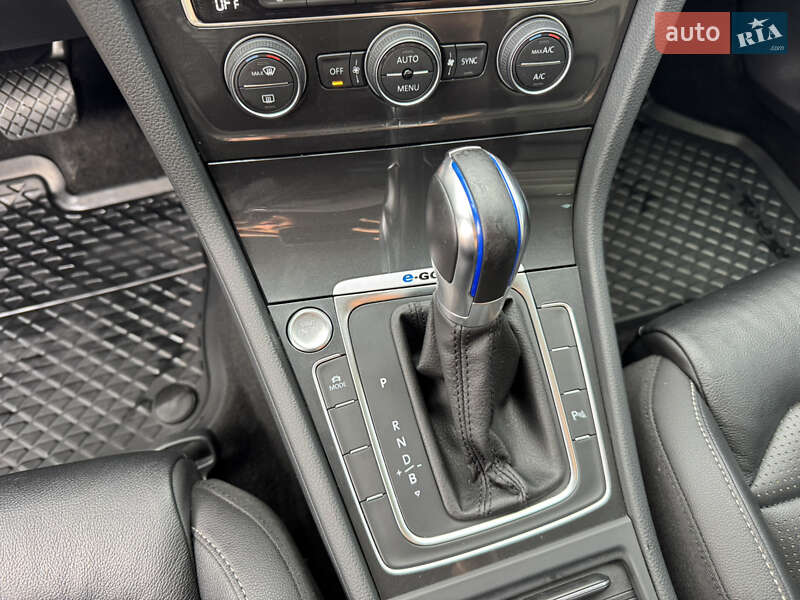 Хэтчбек Volkswagen e-Golf 2019 в Ровно