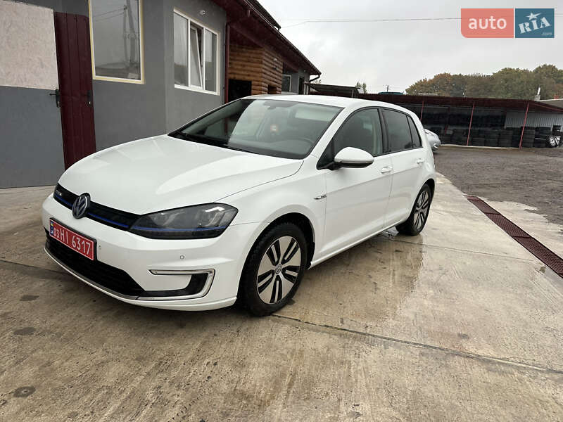 Volkswagen e-Golf 2015