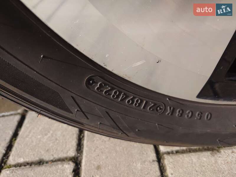 Хетчбек Volkswagen e-Golf 2017 в Луцьку