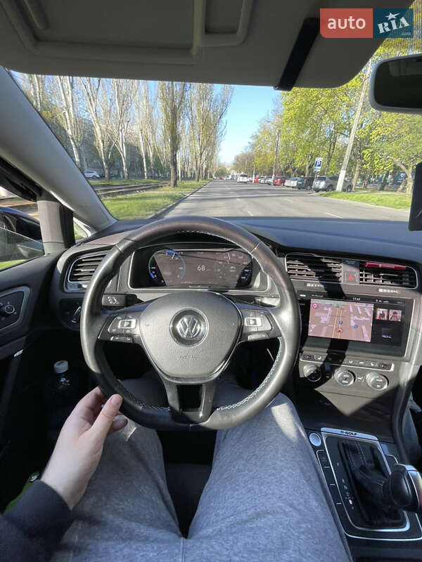 Хэтчбек Volkswagen e-Golf 2019 в Одессе