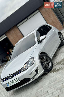 Хэтчбек Volkswagen e-Golf 2015 в Черновцах