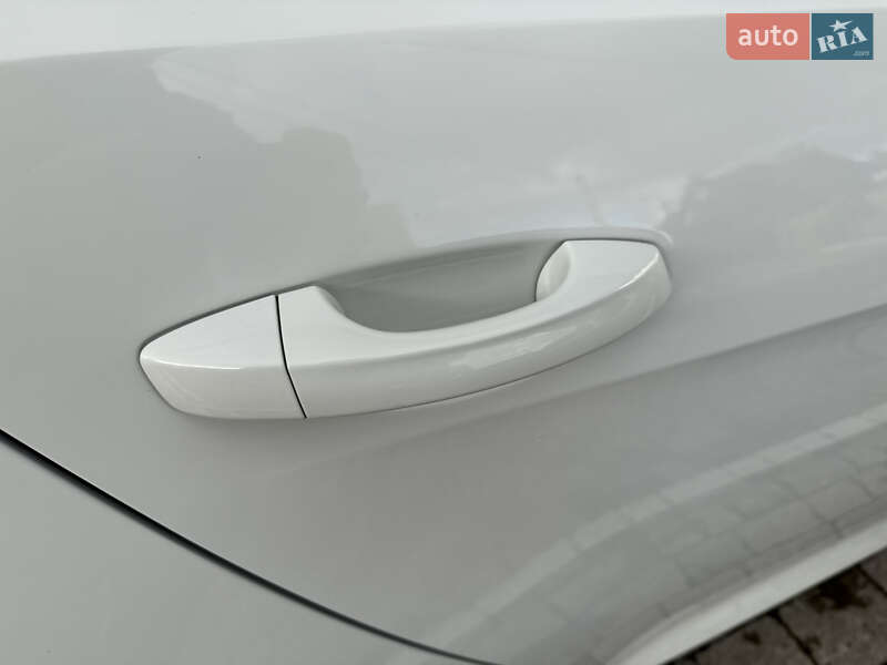 Хетчбек Volkswagen e-Golf 2018 в Рівному