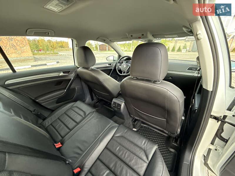 Хетчбек Volkswagen e-Golf 2018 в Рівному