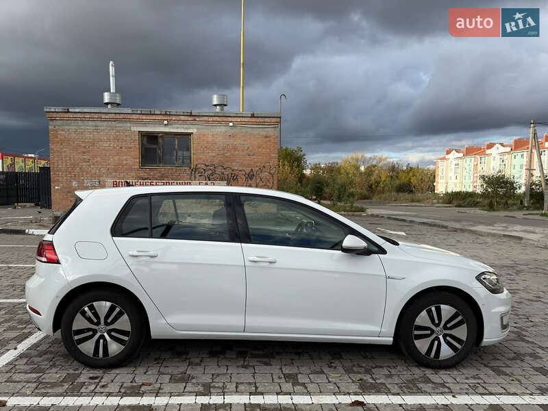 Хетчбек Volkswagen e-Golf 2018 в Рівному