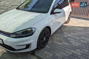 Хэтчбек Volkswagen e-Golf 2017 в Пятихатках
